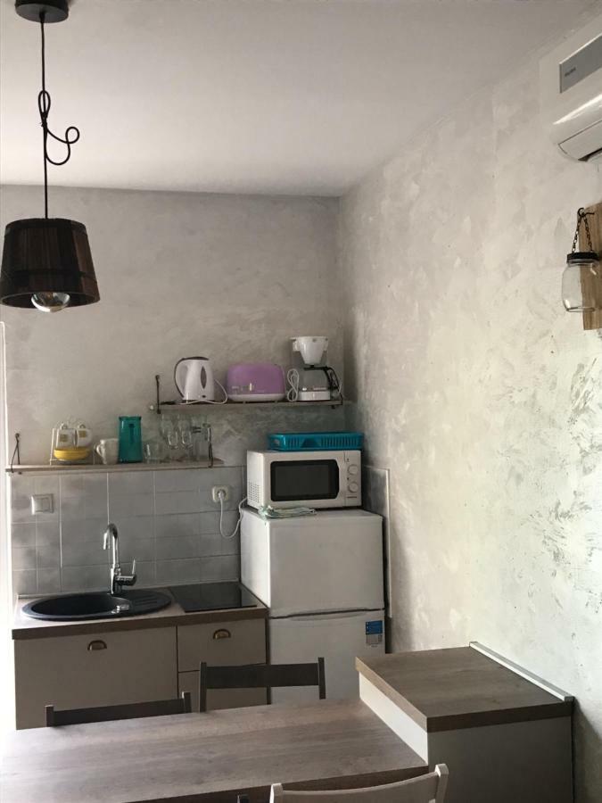 Apartments Karla & Marija Петркане Екстериор снимка